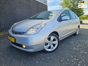 Toyota Prius - 1.5 VVT-i Tech Edition GARANTIE