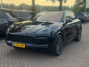 Porsche Cayenne Coupé - 3.0 E-Hybrid / Trekhaak / Panoramadak / 360Camera / Head-up 