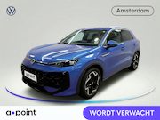 Volkswagen T-Roc - 1.5 eTSI R-Line 150 PK DSG | Navigatie | Parkeercamera | Mat