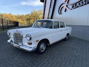 Mercedes-Benz 200-serie - W110