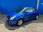 Suzuki Swift - 1.5 Exclusive. Airco ! Carplay