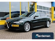 Alfa Romeo Giulia - 2.0T TI Verde Visconti Driver Assist.