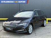 Skoda Superb - Combi 1.4 TSI iV Style PANORAMADAK | TREKHAAK