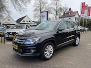 Volkswagen Tiguan - 1.4 TSI SPORT&STYLE / SCHUIFDAK / NAVI / CRUISE CTR. / TREKH