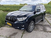 Toyota Land Cruiser - 2.8 D-4D-F Executive Window Van