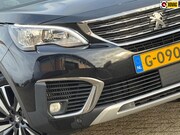 Peugeot 5008 - 1.2 PureTech Allure 130pk Automaat - Noir Perla Nera - 19''/