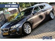 BMW 5-serie - Touring 520i Black & Silver line Executive Carplay / PDC / C