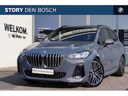 BMW 2-serie Active Tourer - 220i M Sport Automaat / Trekhaak / Panoramadak / Sportstoele