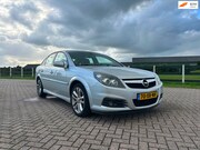Opel Vectra - 1.8-16V Executive