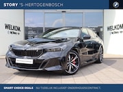 BMW i5 - eDrive40 M Sport / Trekhaak / Achteruitrijcamera / Adaptieve