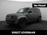 Land Rover Defender - 110 4.4 P635 110 Octa | Matte Protective Film | Chopped Carb