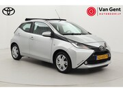Toyota Aygo - 1.0 VVT-i x-wave | Elektrisch vouwdak | Fietsensteun | Navig