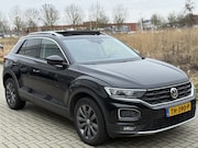 Volkswagen T-Roc - 1.5 TSI Style PANO | XENON | LED | BEATS | CARPLAY | LANE |