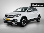 Volkswagen T-Cross - 1.0 TSI Life | 95 PK | Trekhaak | All Season Banden | Parkee