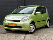Daihatsu Sirion - 2 1.3-16V Comfort AIRCO|TREKHAAK|ELEK RAMEN|NWE APK