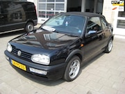 Volkswagen Golf - 1.8 Avantgarde