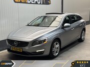 Volvo V60 - 2.4 D6 AWD Plug-In Hybrid Summum Super Netjes Pano Automaat