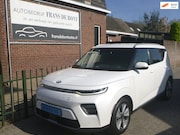 Kia e-Soul - DynamicLine 64 kWh airco € 9000 ex btw