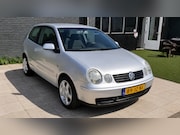 Volkswagen Polo - 1.4-16V Highline