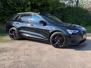Audi e-tron - 50 quattro S edition black on black s-line 22inch maxton
