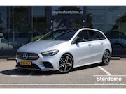 Mercedes-Benz B-klasse - 220 AMG Line l Panoramadak l Nightpakket l LED High Performa