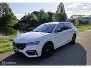Skoda Octavia - Combi 1.4 TSI RS iV PHEV / Carplay / Side ass