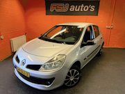 Renault Clio - 1.2 16V / 5 DEURS / SPECIAL-LINE / AIRCO