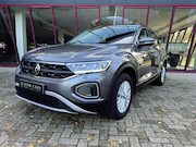 Volkswagen T-Roc - 1.5 TSI Life Business | ACC | Navi | Camera | Stoel/Stuurver