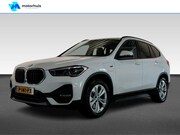 BMW X1 - xDrive25e High Executive | Armsteun voor | Bluetooth telefoo