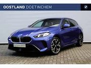 BMW 1-serie - 120 1 Serie M Sport Automaat / Sportstoelen / Achterui