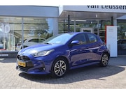 Toyota Yaris - 1.5 HYBRID DYNAMIC KEYLESS CLIMA LED KOPLAMPEN CAMERA AD-CRU