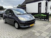 Peugeot 1007 - 1.4 Urban | NIEUWE APK | RIJD SUPER !