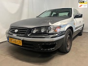 Toyota Camry - 2.2i GX SCHADEAUTO