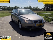 Volvo V70 - 2.0 Kinetic trekhaak leder onderhoud boekjes Nap