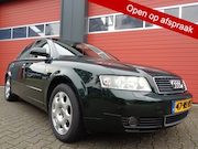 Audi A4 - Limousine 2.4 170PK Clima Cruise 6-BAK LMV Trekhaak NL-Auto