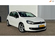 Volkswagen Golf - 6 1.2 TSI Highline PANO STOELVERW GOED RIJDEND