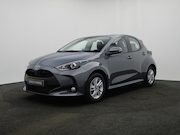 Toyota Yaris - 1.5 Hybrid 115 Active ||Storm Grey metallic||Nu met € 2.900,