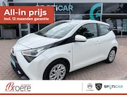 Toyota Aygo - 1.0 VVT-i 72 pk x-play 5 deurs Navigatie via Apple Carplay o
