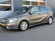 Mercedes-Benz B-klasse - 200 Ambition LED/Navi/Leer/PDC