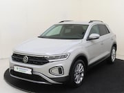 Volkswagen T-Roc - 1.0 TSI Life | Achteruitrijcamera | Adaptieve cruise control