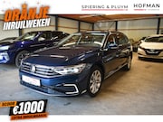 Volkswagen Passat - GTE Virtual Discover pro Navi Camera El Trekhaak Business