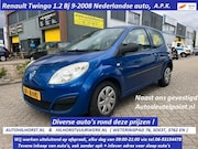 Renault Twingo - 1.2 Nederlandse auto, recent nieuwe banden, el-ramen, centra