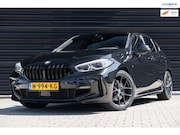 BMW 1-serie - 118i High Executive M sport / CARPLAY / MAXTON / SFEERVERLIC
