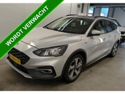 Ford Focus - Wagon 1.5 Automaat 150PK Active X Business / Trekhaak / Lede