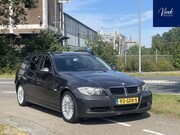 BMW 3-serie - Touring 318i Business Line AUTOMAAT|Trekhaak|Navigatie|Parke