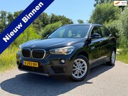 BMW X1 - SDrive18i High Executive / Automaat / Panorama dak / Leder /