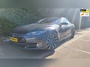 Tesla Model S - 70D Base (batterij defect)