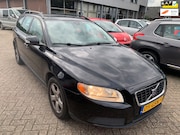 Volvo V70 - 2.0 Kinetic 2008 € 1.450, - 1 JAAR APK MOTORSTORING / SCHADE