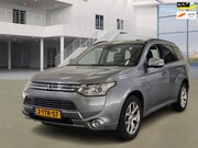 Mitsubishi Outlander - 2.0 PHEV Instyle+ AUTOMAAT AIRCO CRUISE