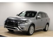 Mitsubishi Outlander - 2.4 PHEV Instyle | Schuif- kanteldak | Leer | Trekhaak